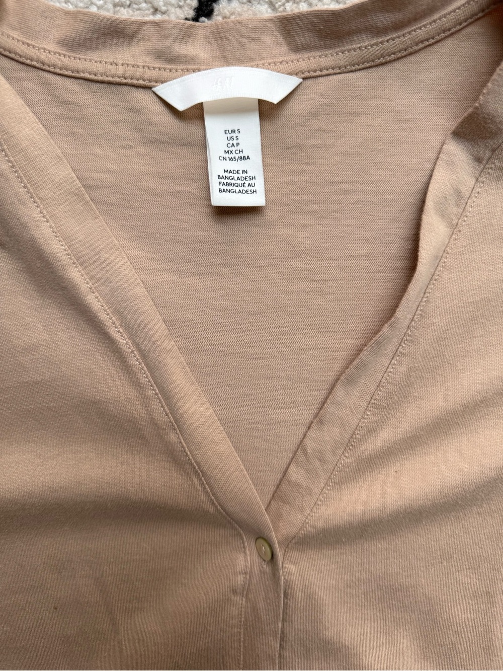 H&M Beige Button-Front V-Neck Top - Picture 2 of 2